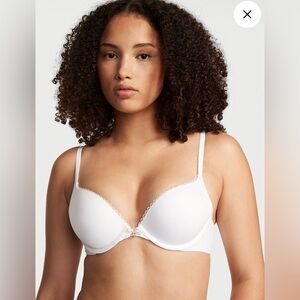 Body by Victoria's Secret, invisible bra - Push-up - White 36C